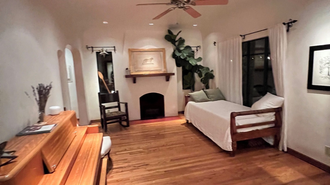 Photo of Bedroom in Sam Hughes