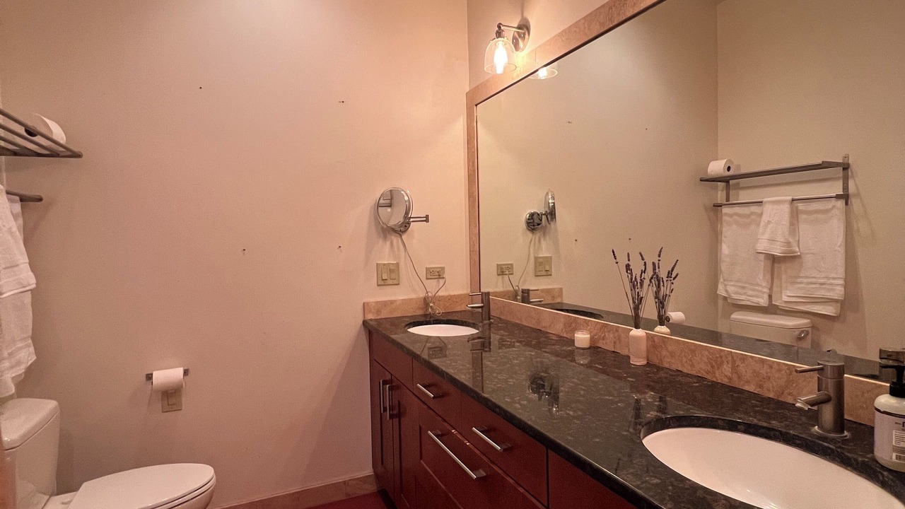 Photo of Bathroom in Sam Hughes
