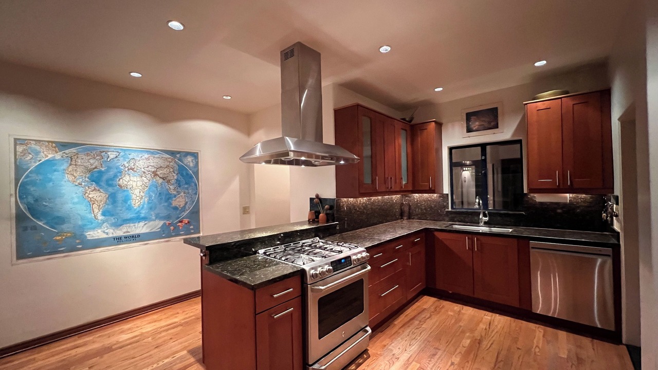 Photo of Kitchen in Sam Hughes