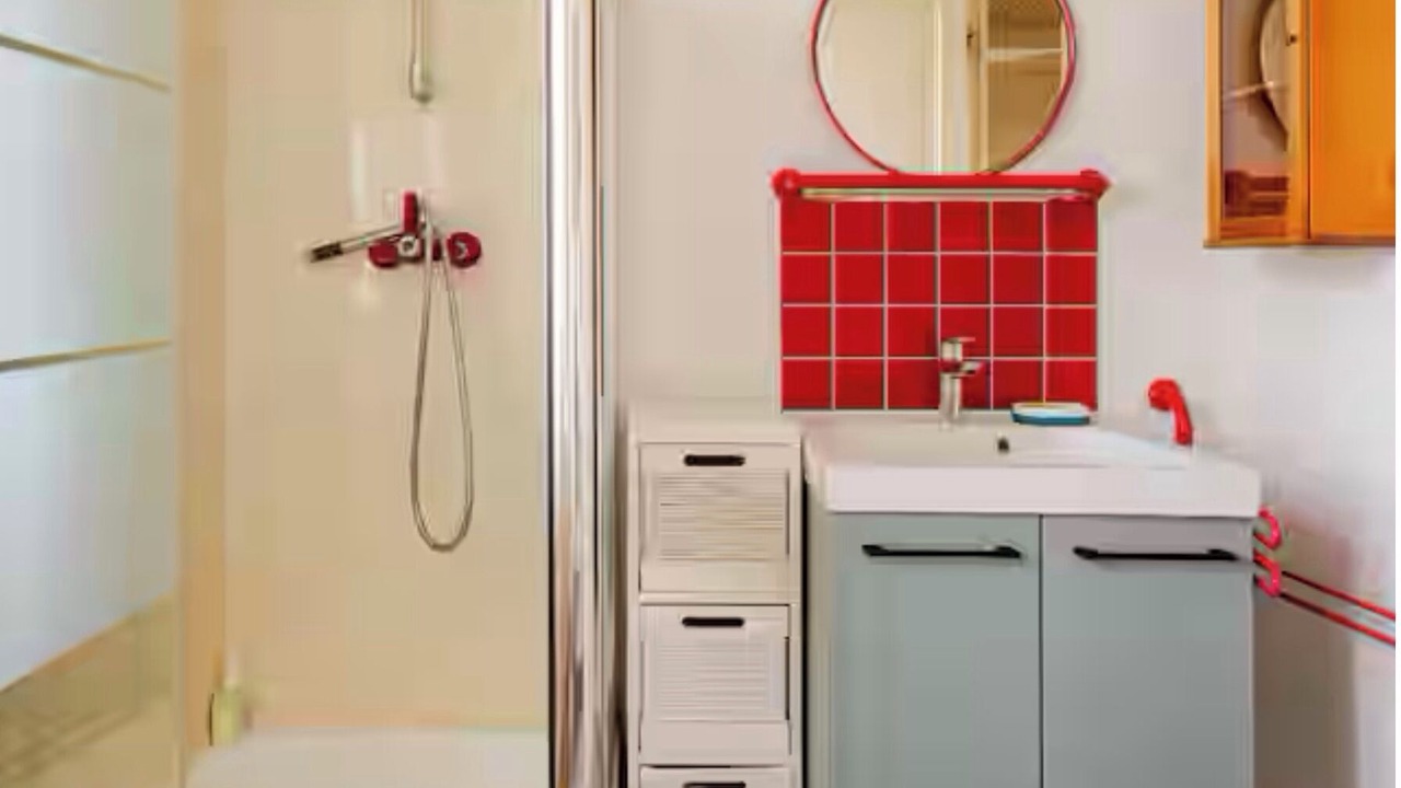 Photo of Bathroom in Saint-Lunaire