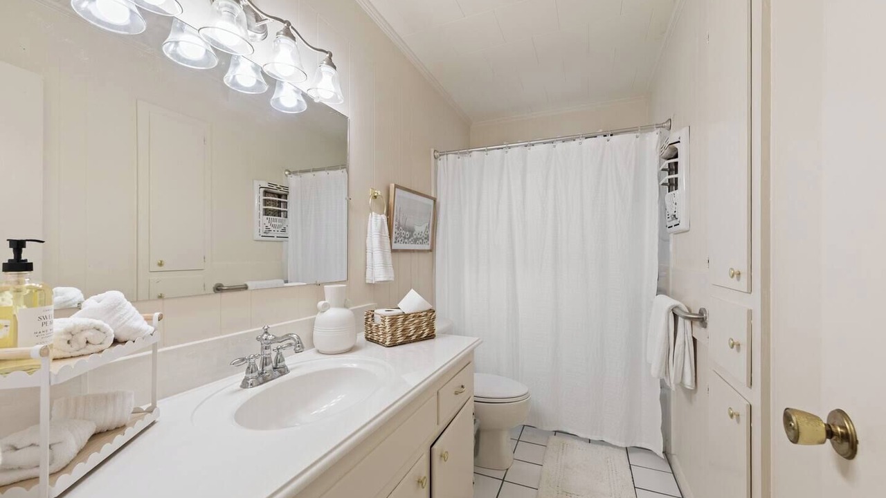 Photo of Bathroom in Broussard