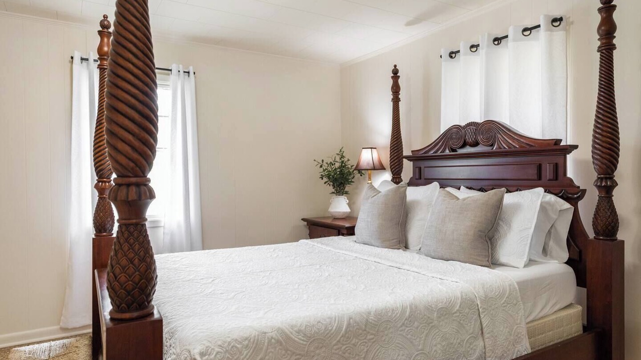 Photo of Bedroom in Broussard