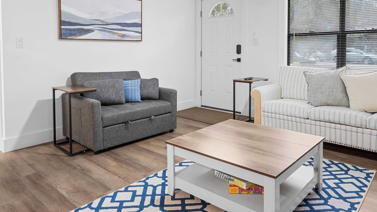 Photo of Livingroom in Chapel Hill