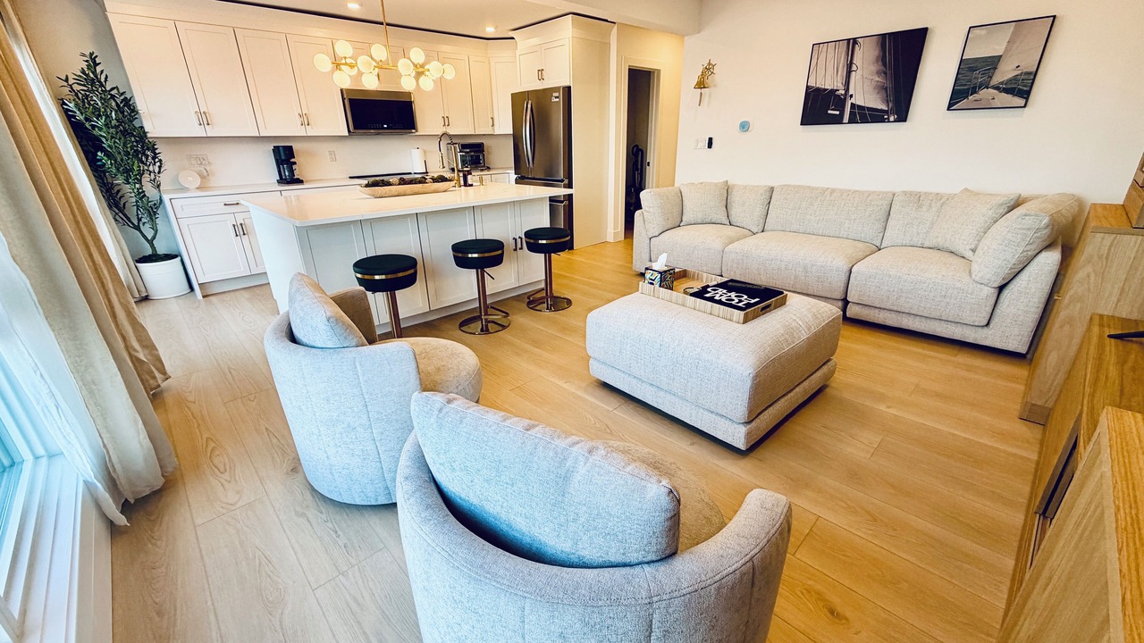 Photo of Livingroom in Revere