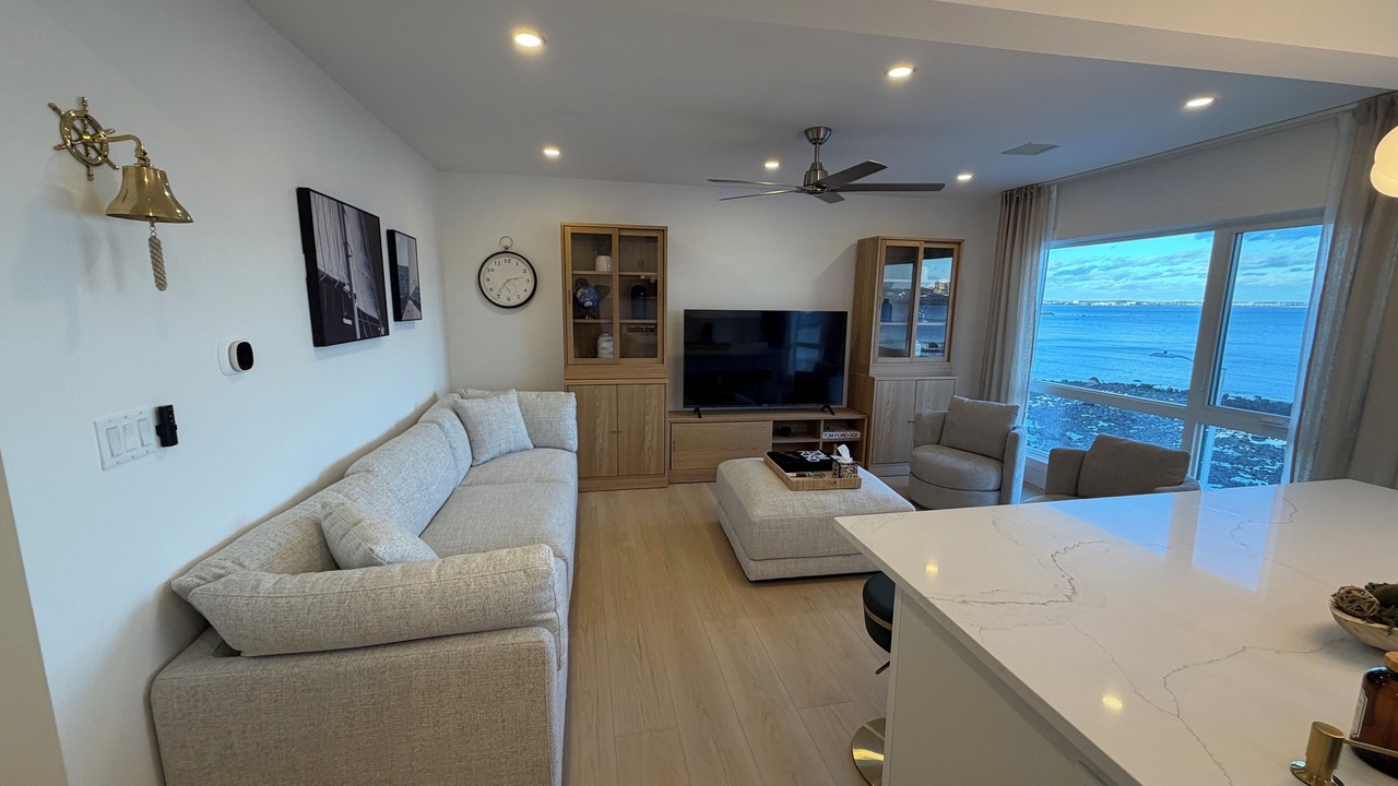 Photo of Livingroom in Revere