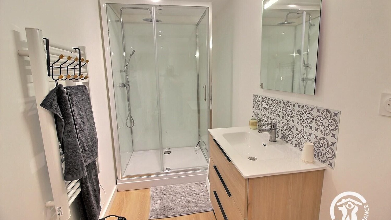 Photo of Bathroom in Vilde-Guingalan