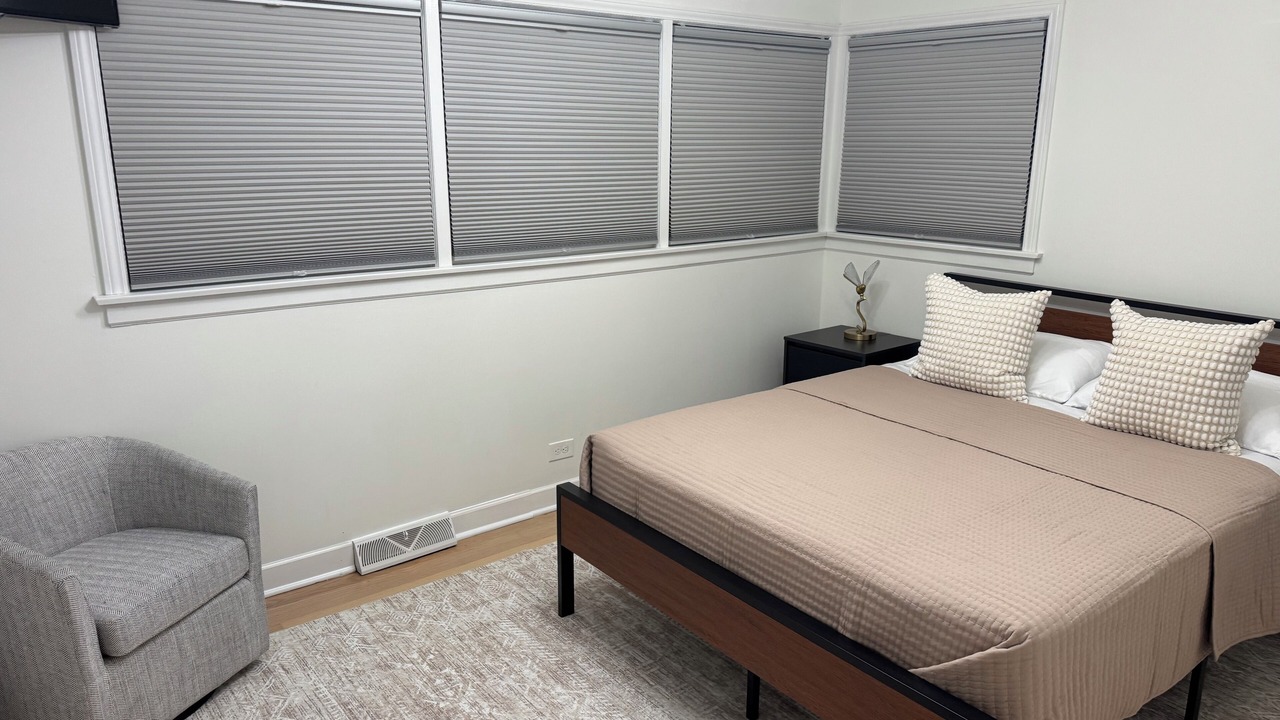 Photo of Bedroom in Arlington Heights