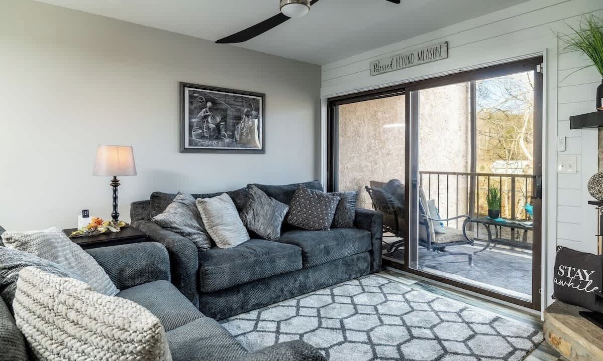 Photo of Livingroom in Townsend