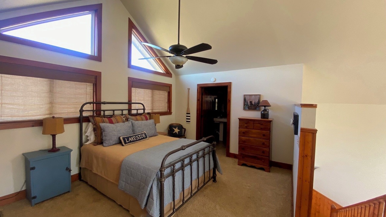 Photo of Bedroom in Pittsburg