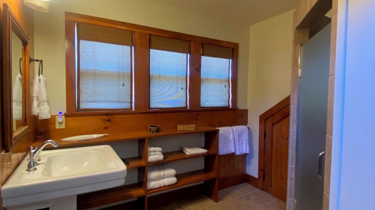 Photo of Bathroom in Pittsburg
