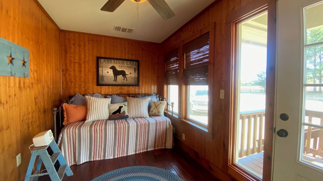 Photo of Bedroom in Pittsburg