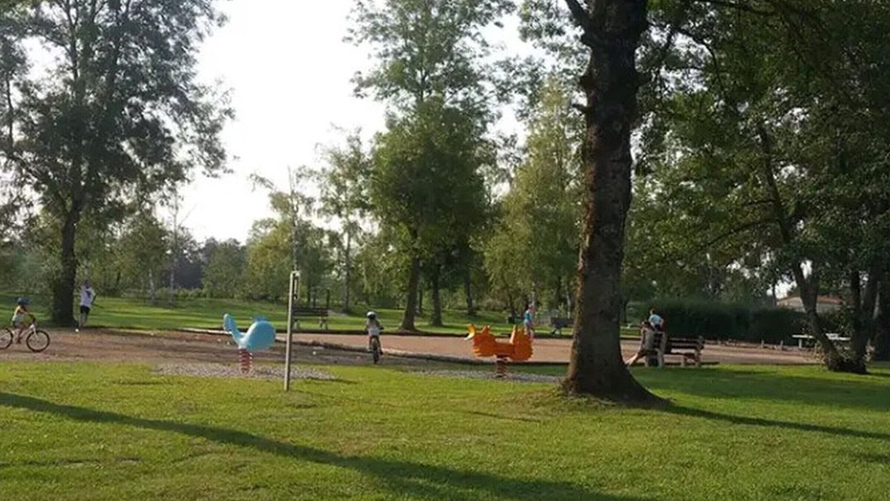 Photo of Others in Sandrans
