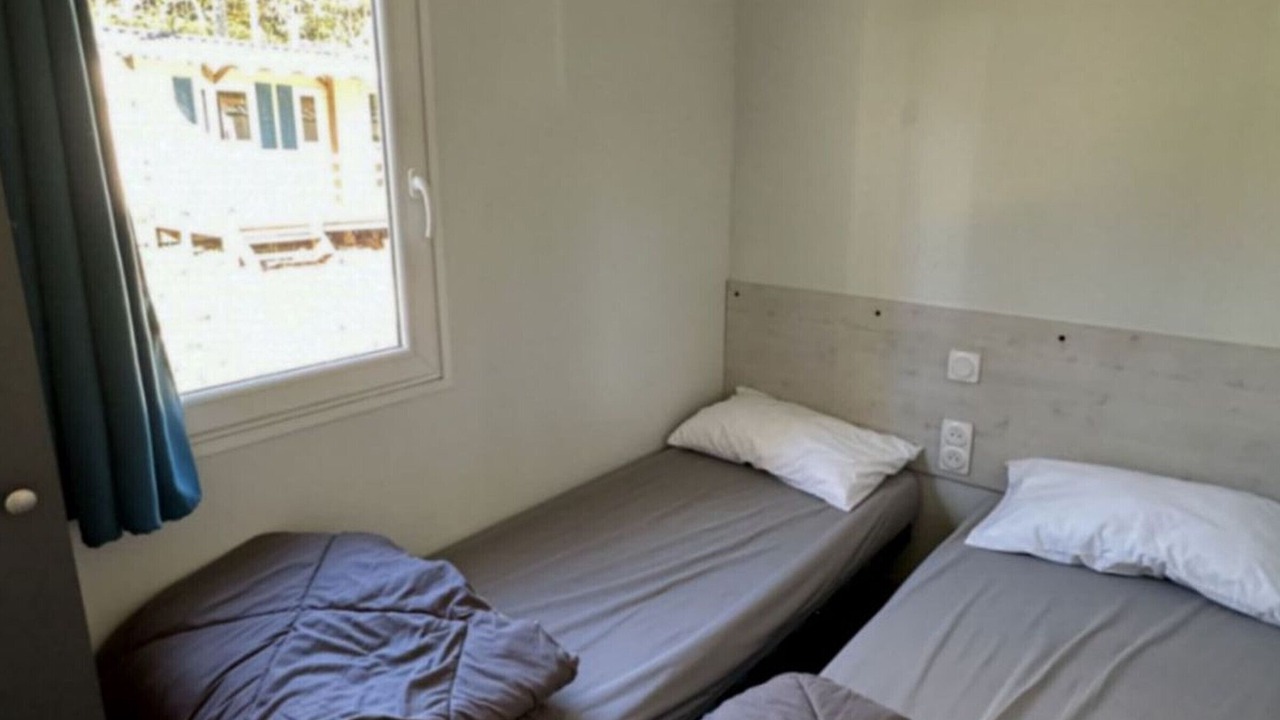 Photo of Bedroom in Saint-Vincent-de-Lamontjoie