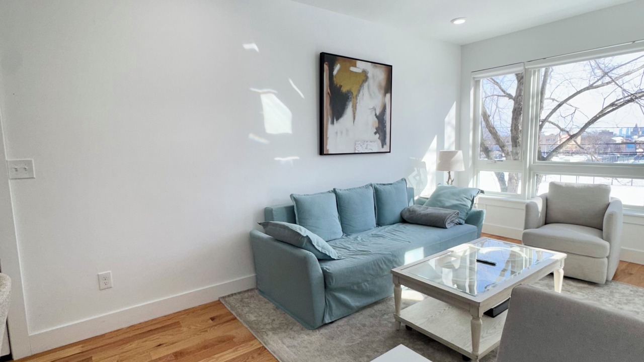 Photo of Livingroom in Newark