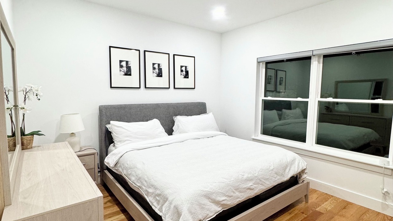 Photo of Bedroom in Newark