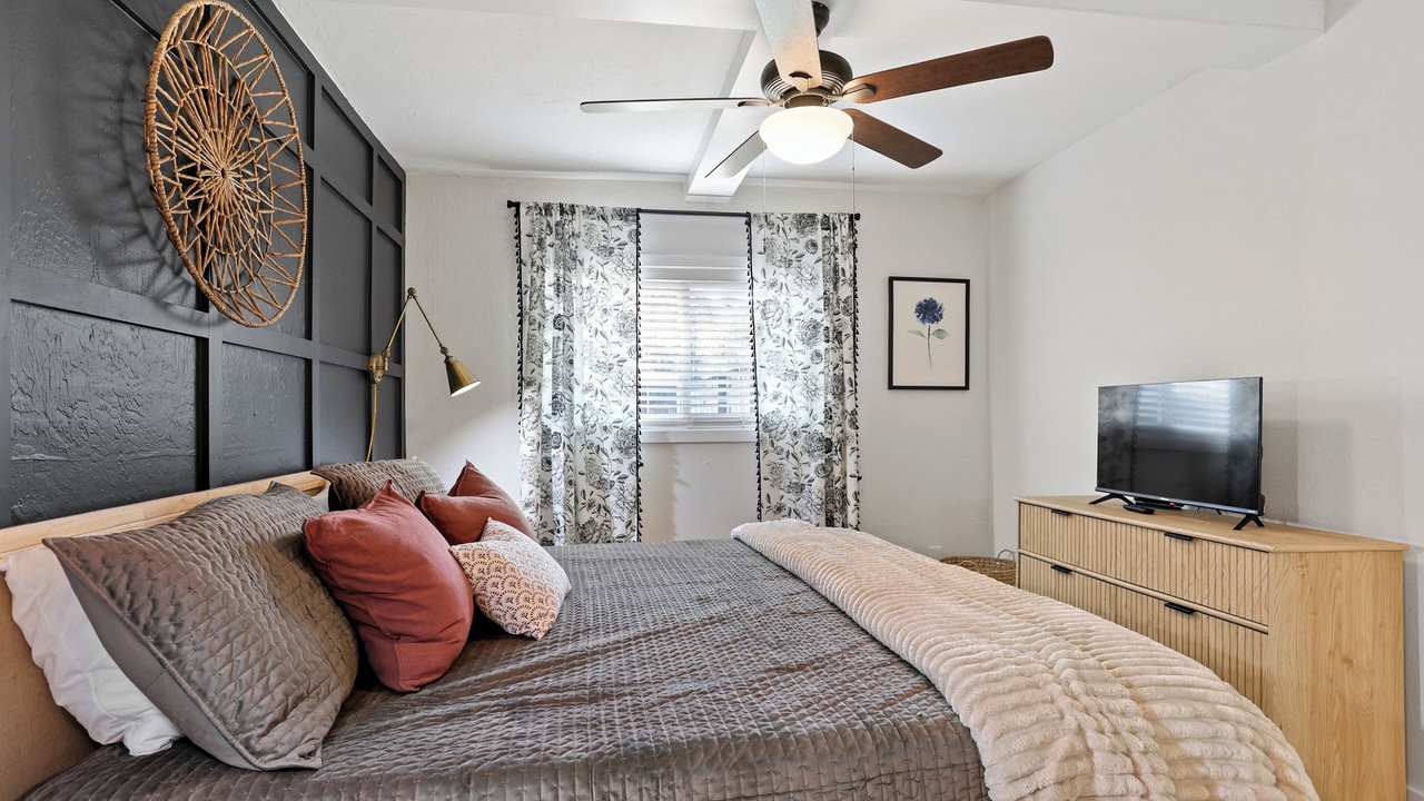 Photo of Bedroom in Montgomery