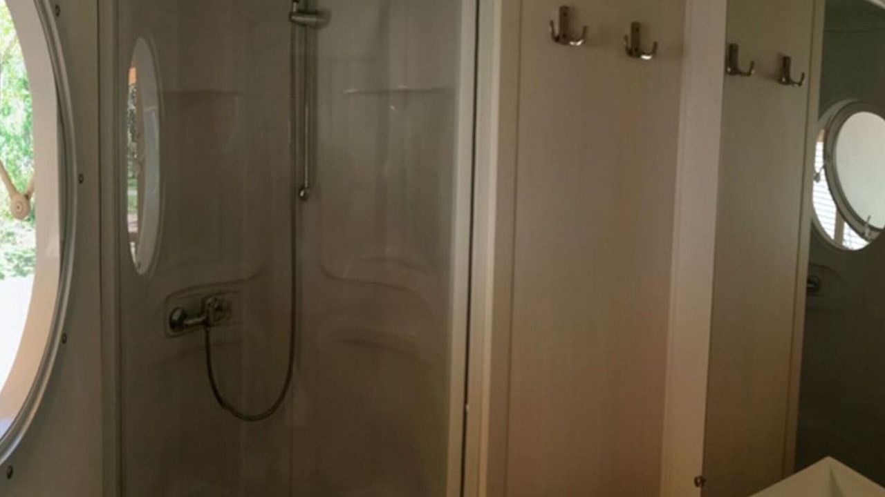 Photo of Bathroom in Collias