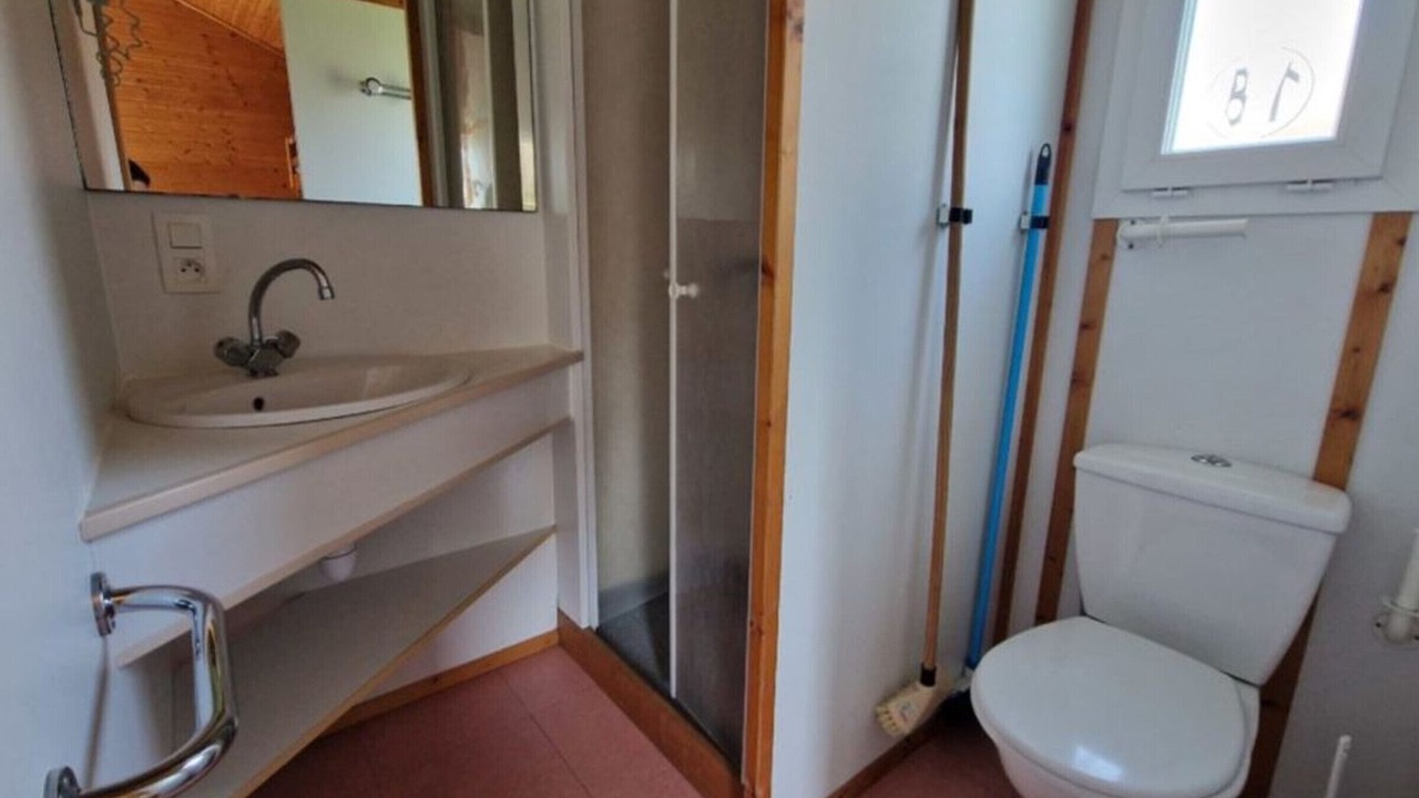 Photo of Bathroom in Saint-Geniez-d'Olt
