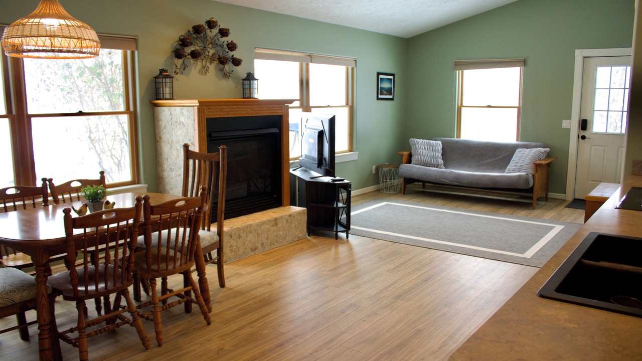 Photo of Livingroom in Suttons Bay