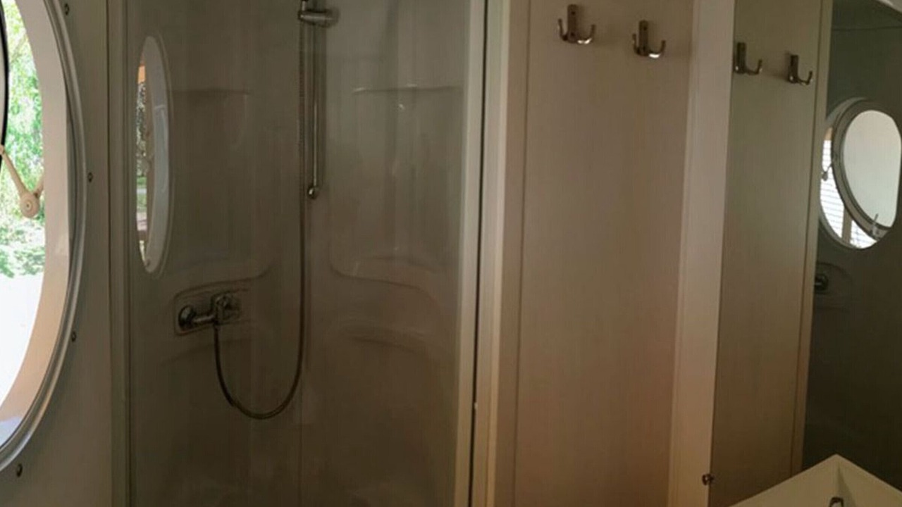 Photo of Bathroom in Collias