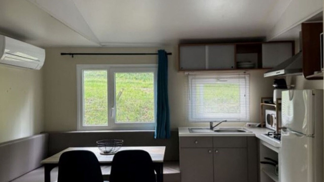 Photo of Kitchen in Saint-Vincent-de-Lamontjoie
