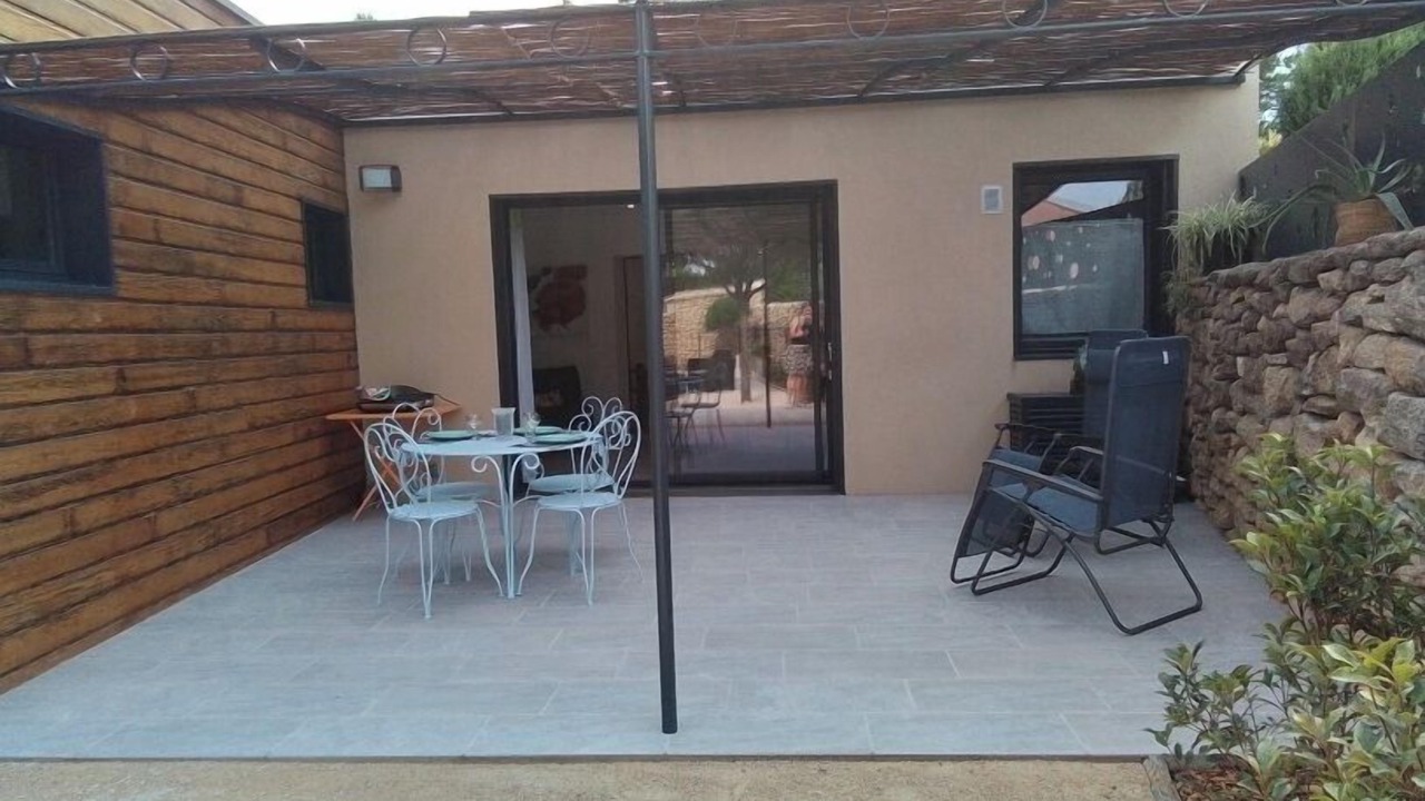 Photo of Outdoor in Camaret-sur-Aigues
