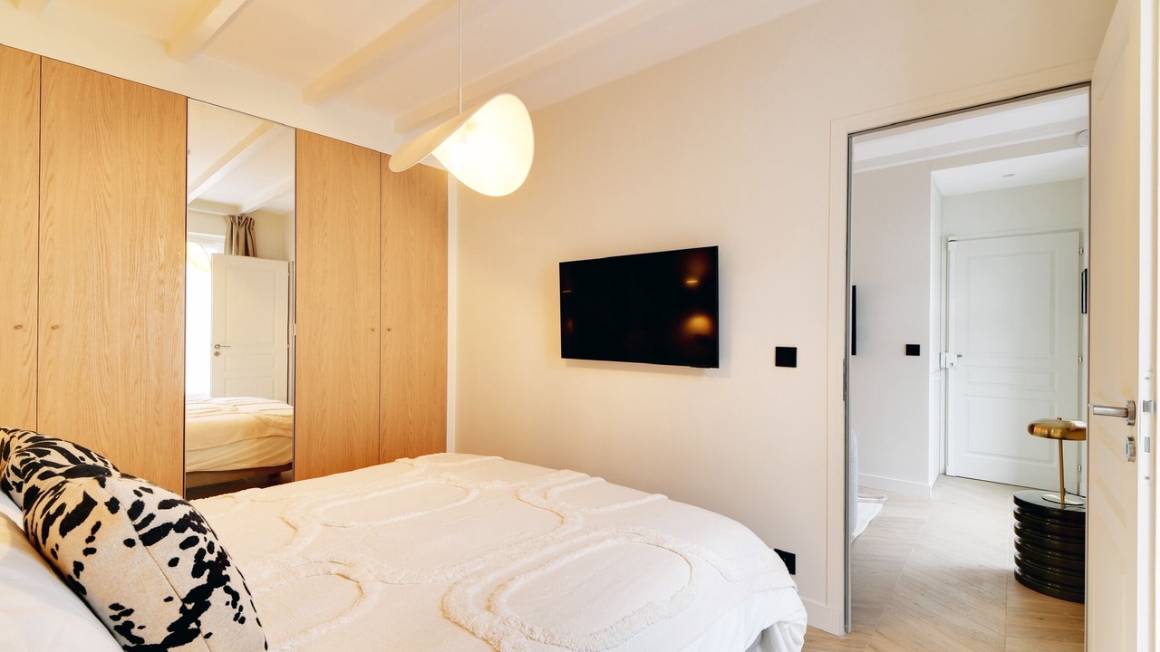 Photo of Bedroom in Prince–Marmottan