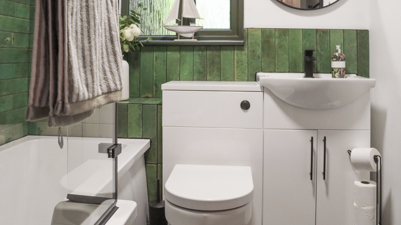 Photo of Bathroom in Neyland