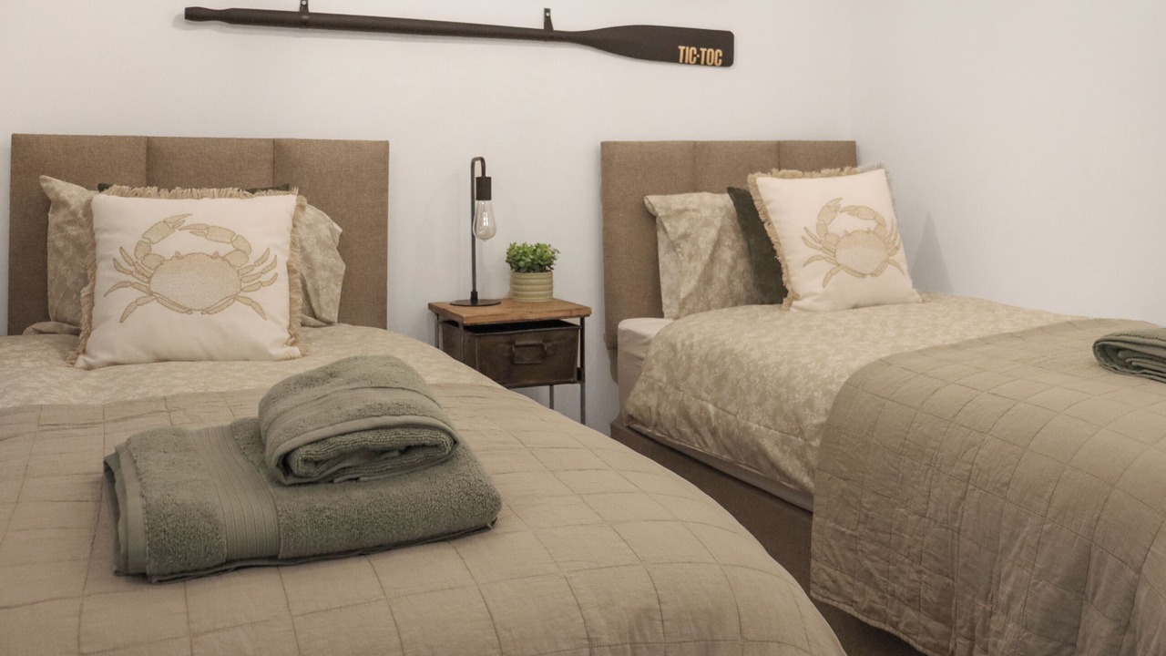 Photo of Others in Neyland