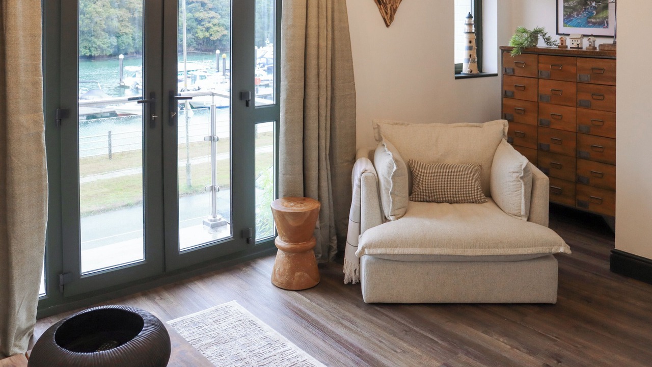 Photo of Others in Neyland