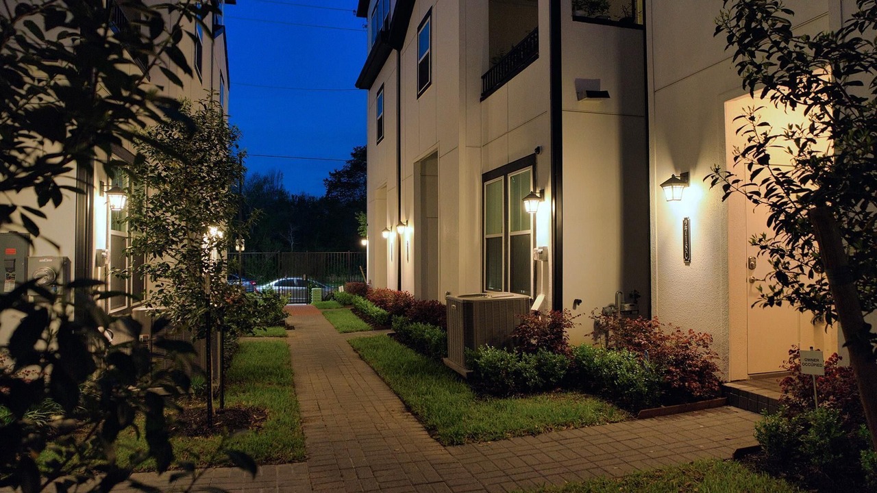 Photo of Outdoor in South Main