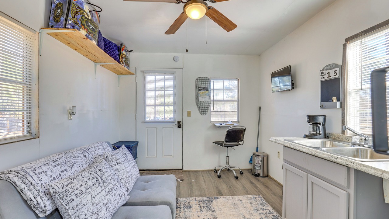 Photo of Livingroom in Smith County