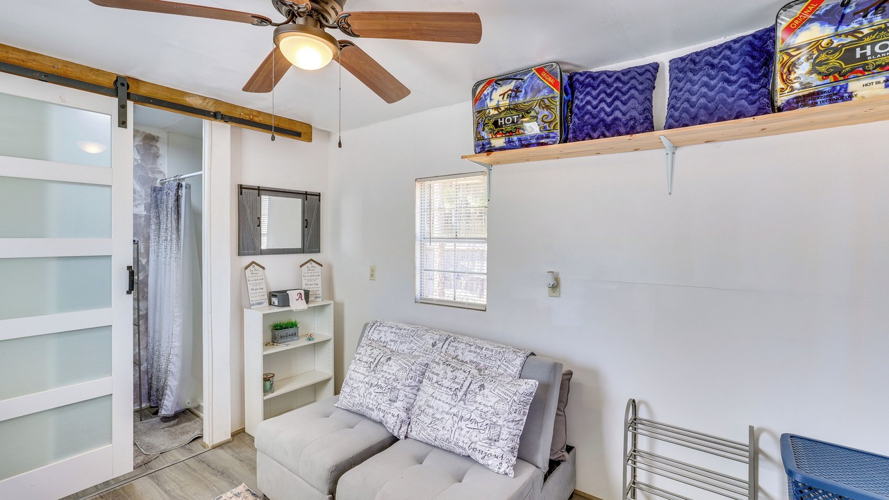 Photo of Livingroom in Smith County