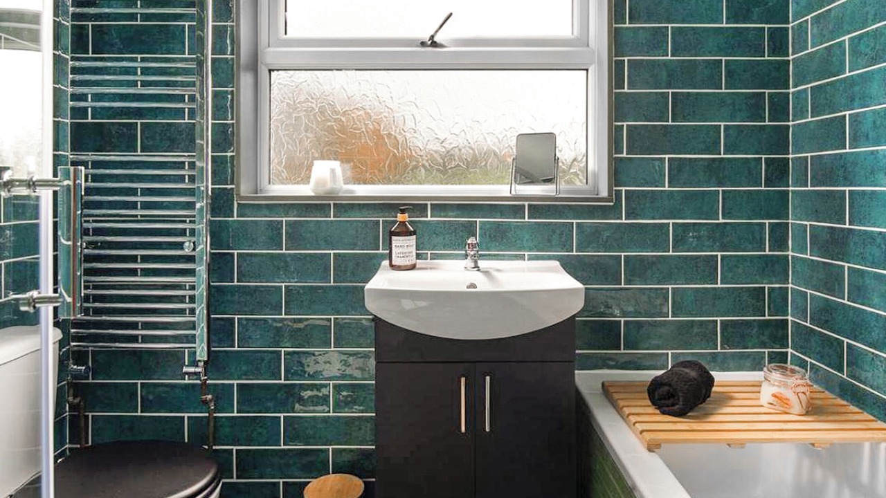 Photo of Bathroom in Glanwydden