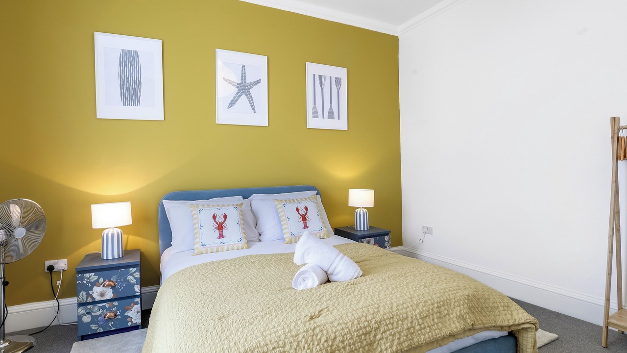 Photo of Others in Roker