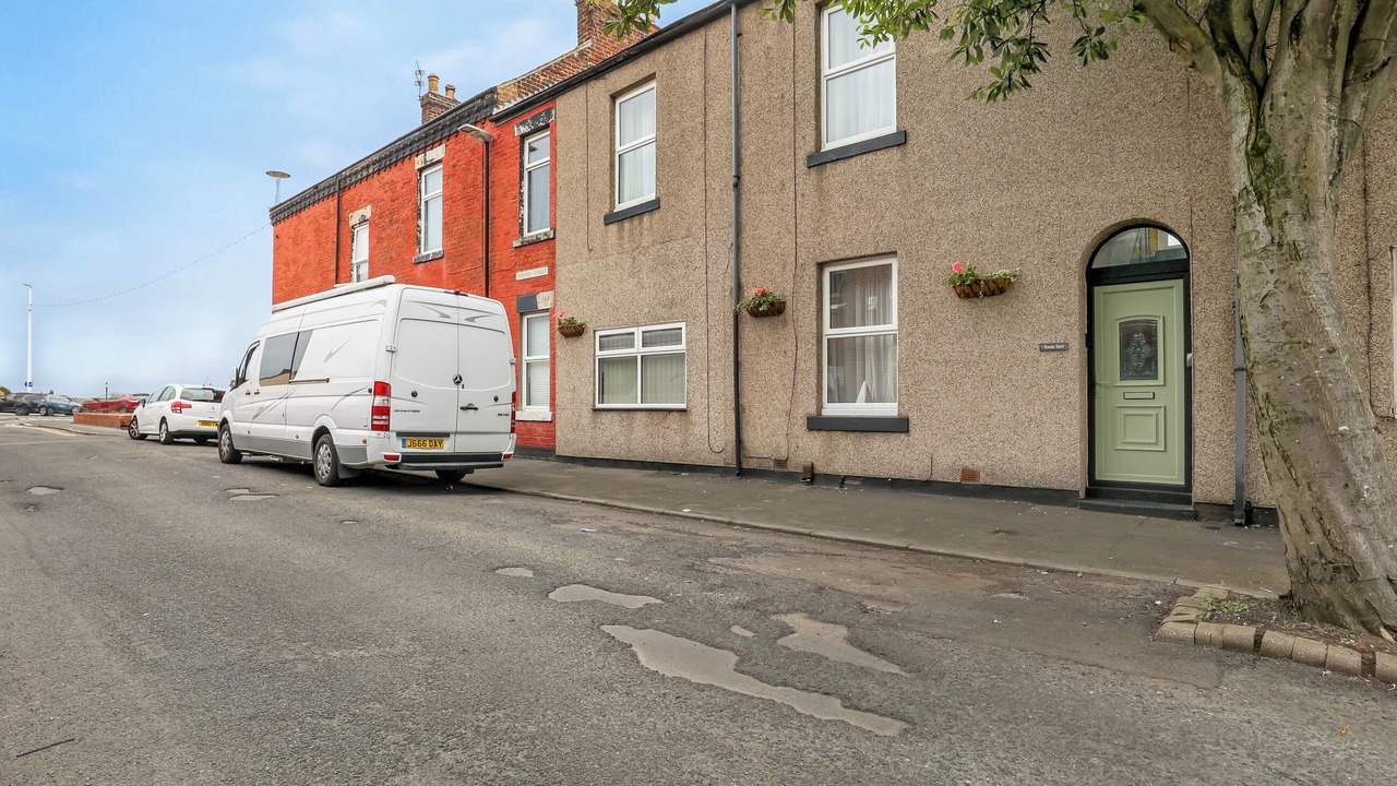 Photo of Others in Roker