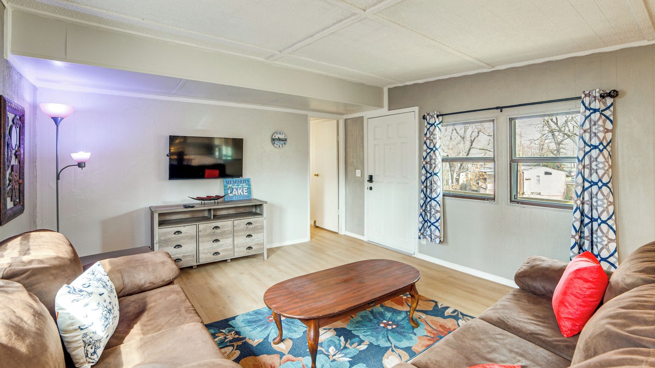 Photo of Bedroom in Log Cabin