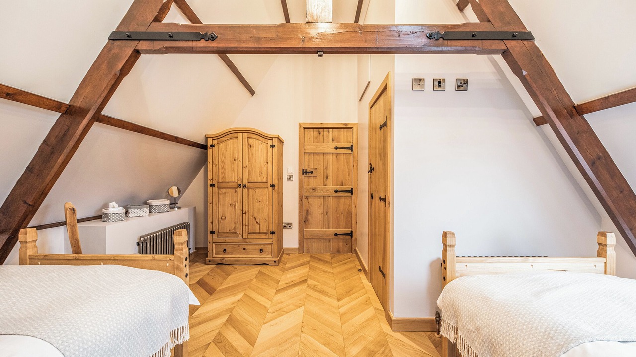 Photo of Others in Low Gate