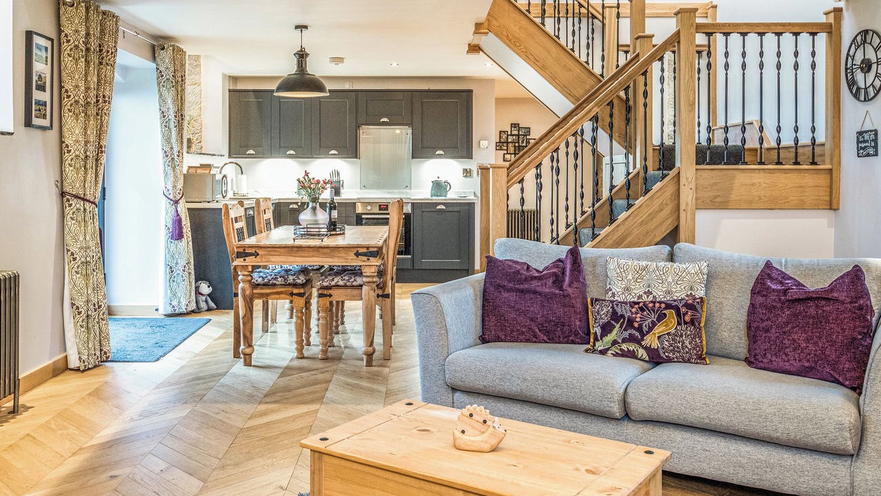 Photo of Others in Low Gate