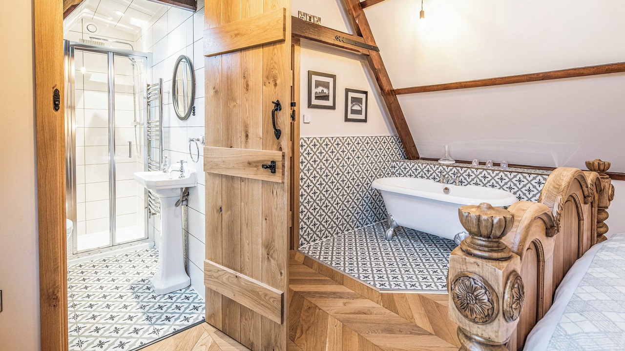 Photo of Others in Low Gate