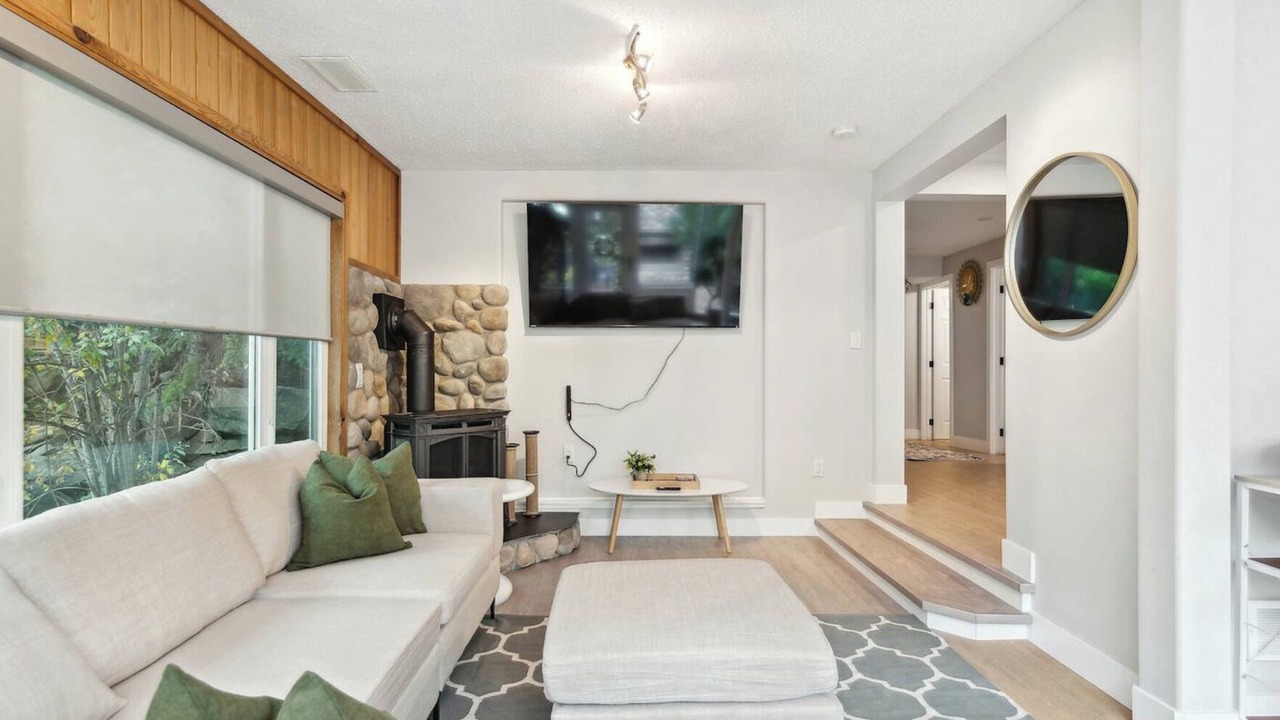 Photo of Livingroom in Bridlewood