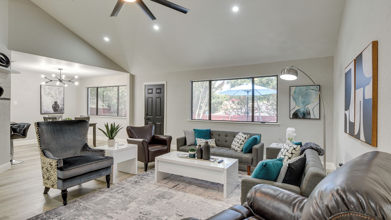 Photo of Livingroom in Bedford