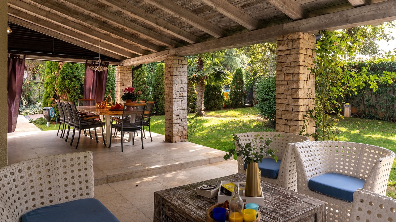 Photo of Outdoor in Gulici