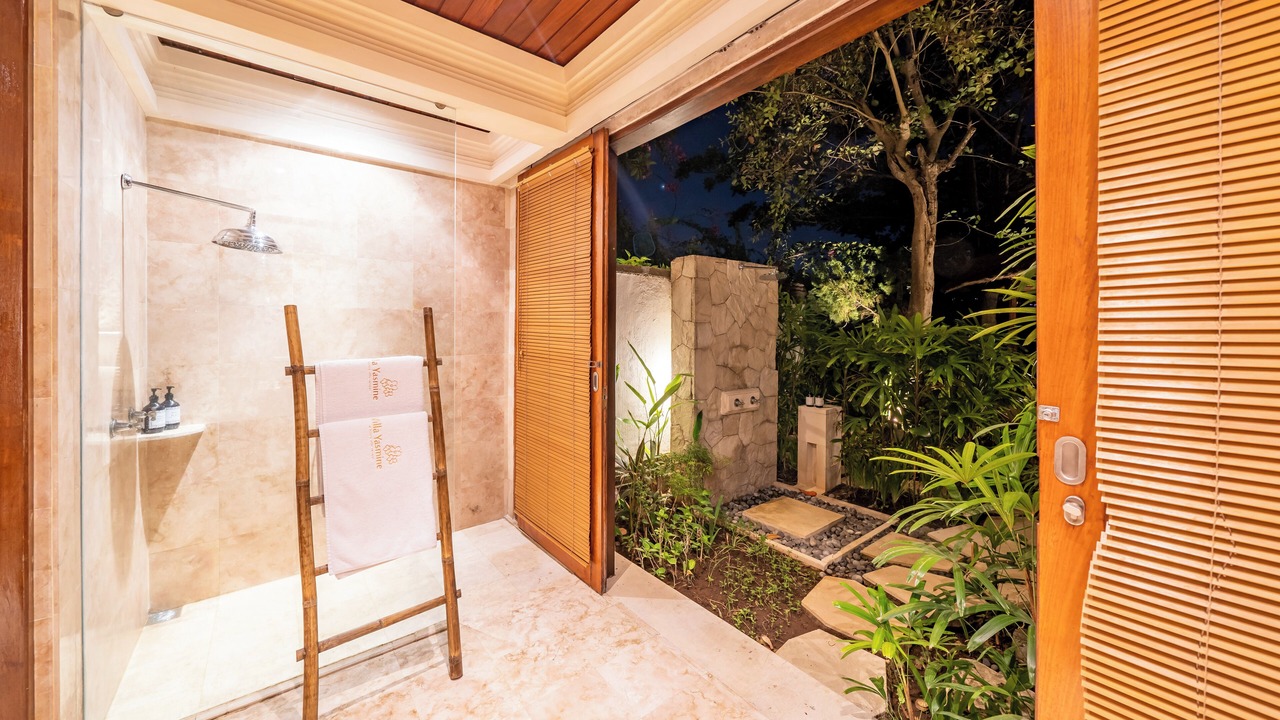 Photo of Bathroom in By Pass Ngurah Rai