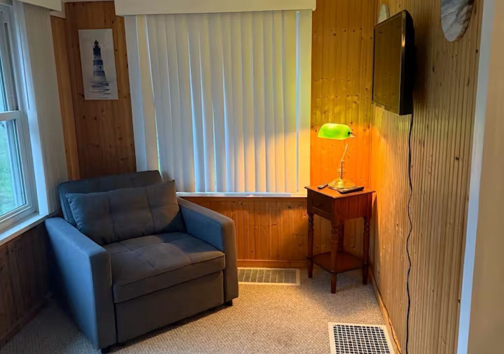 Photo of Livingroom in Paw Paw Lake