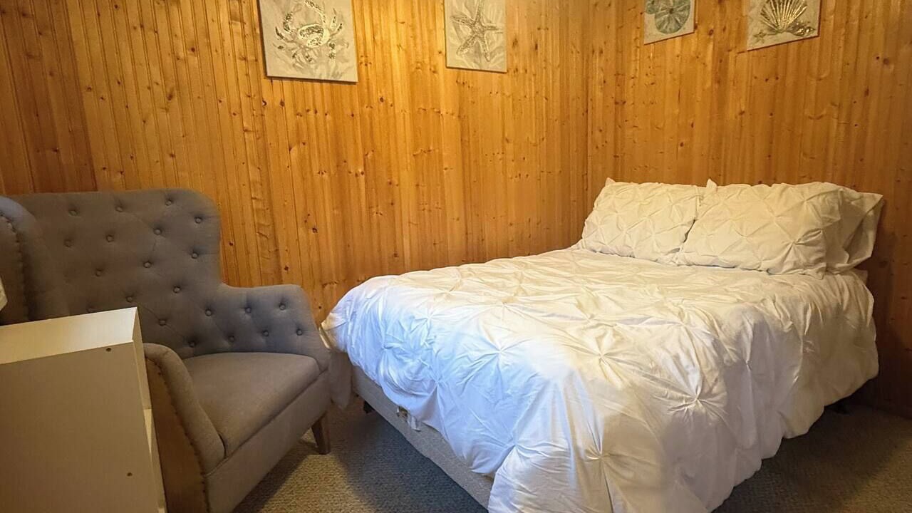 Photo of Bedroom in Paw Paw Lake