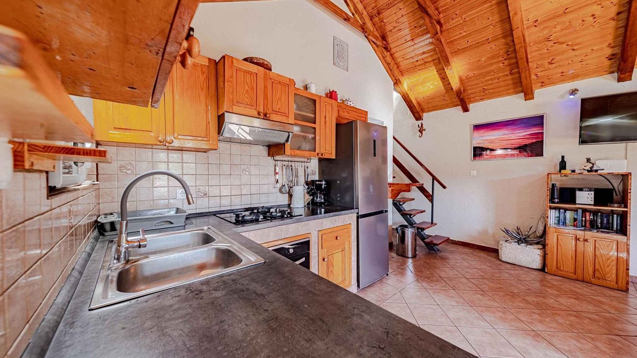 Photo of Kitchen in Potirna