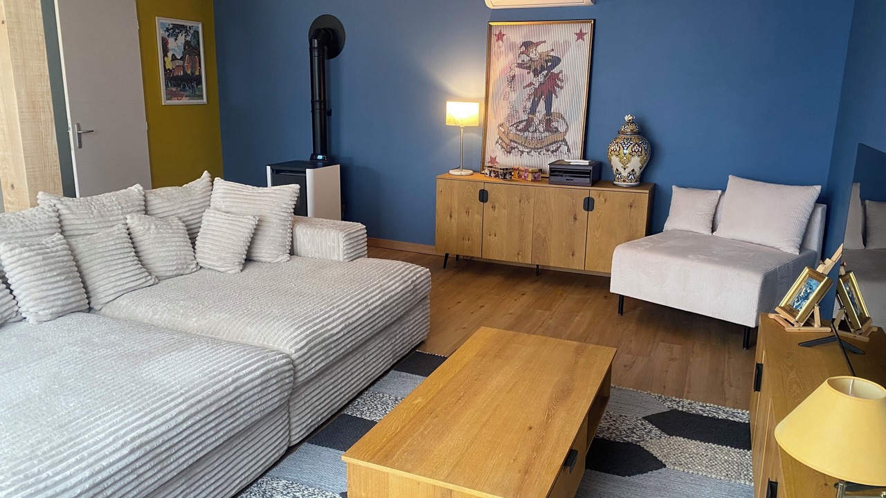 Photo of Livingroom in Saint-Germain-des-Fosses