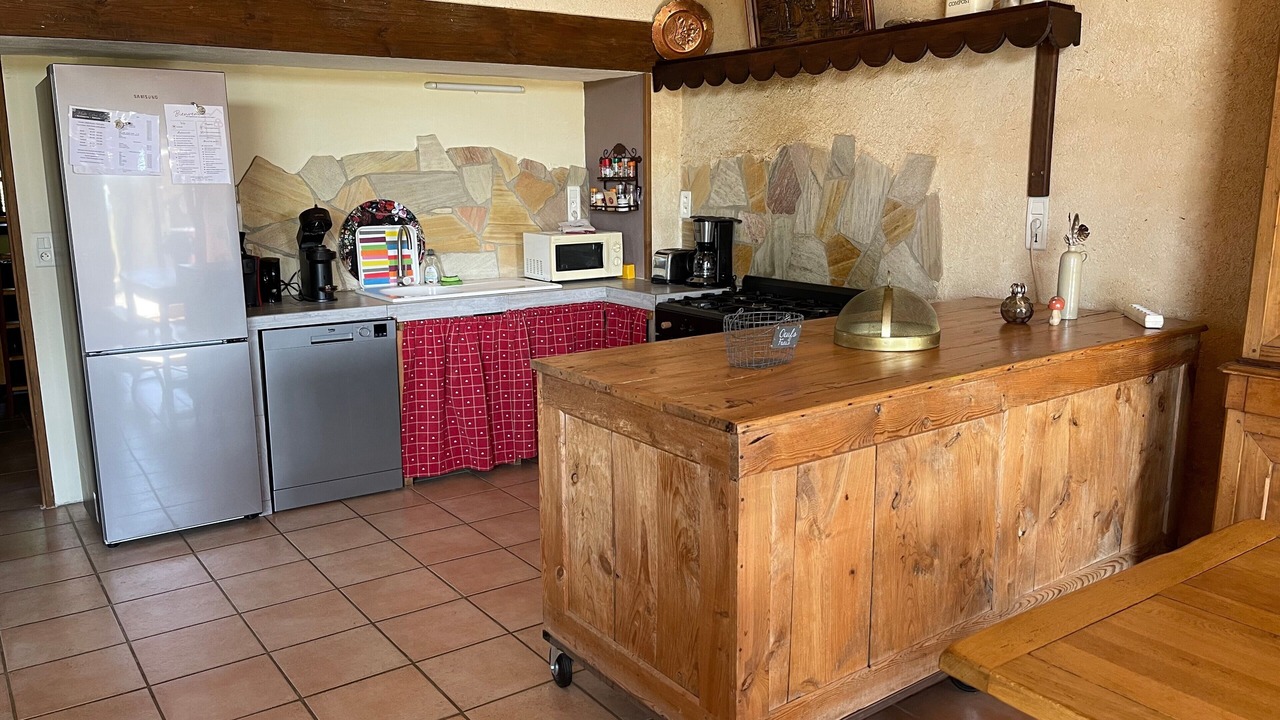 Photo of Kitchen in Champagnac-le-Vieux