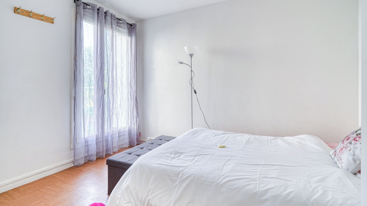 Photo of Bedroom in L'Hay-les-Roses